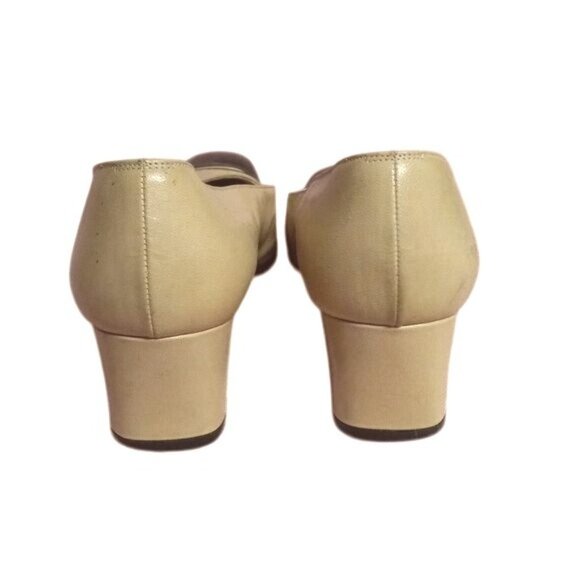 Ferragamo 8.5 A Beige Black Leather Cap Toe Pumps Mid Heel Womens Shoes Vintage - Picture 3 of 8